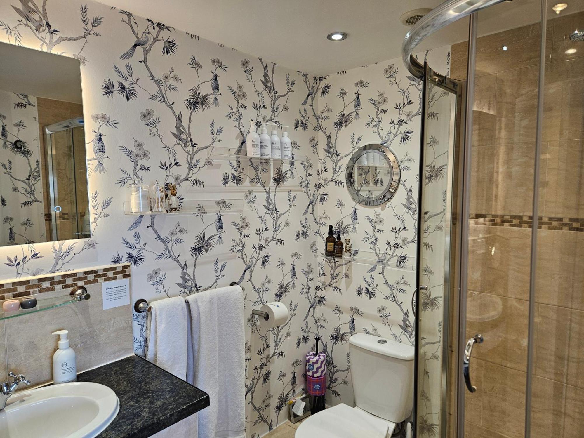 Guest house The Broadwater 4*