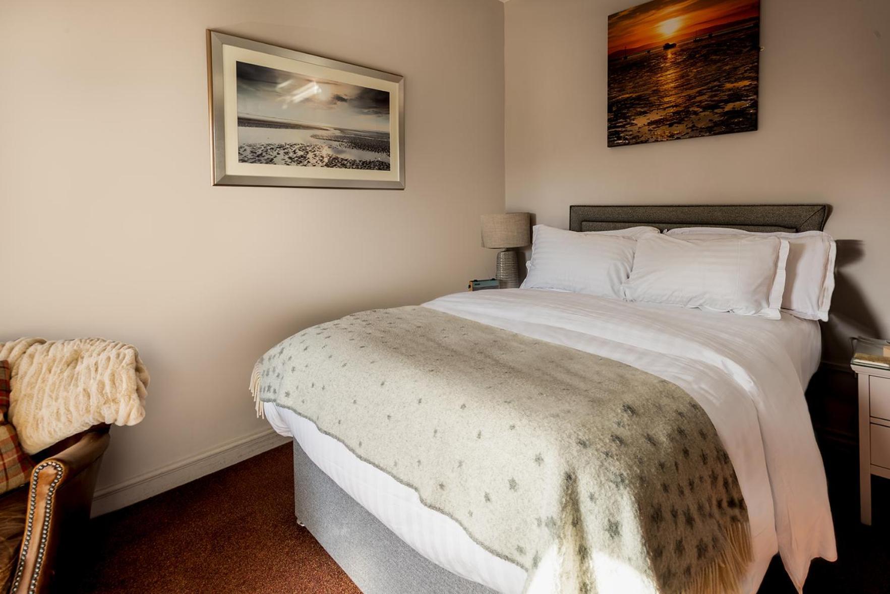 Guest house The Broadwater