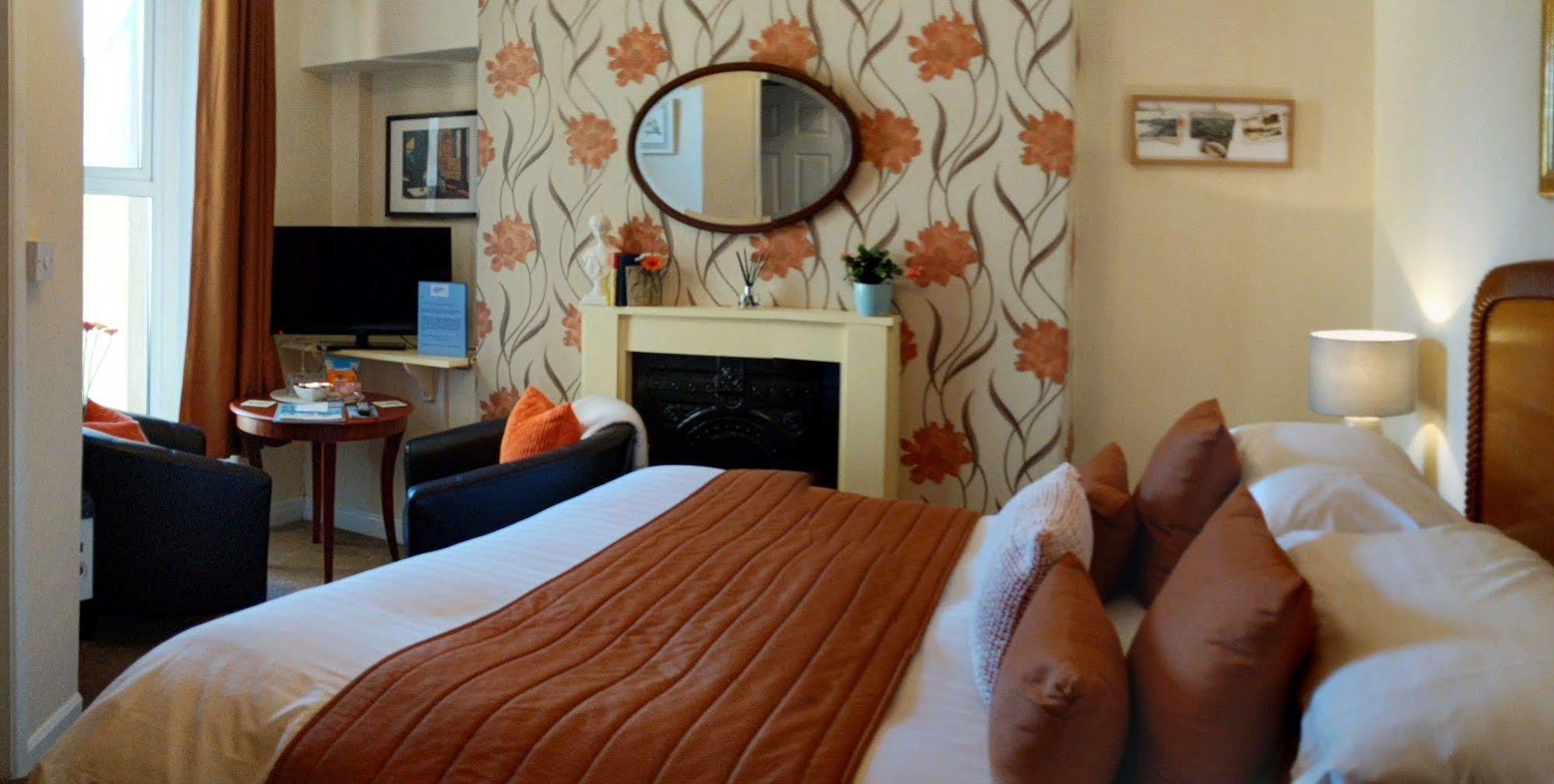 The Broadwater 4*
